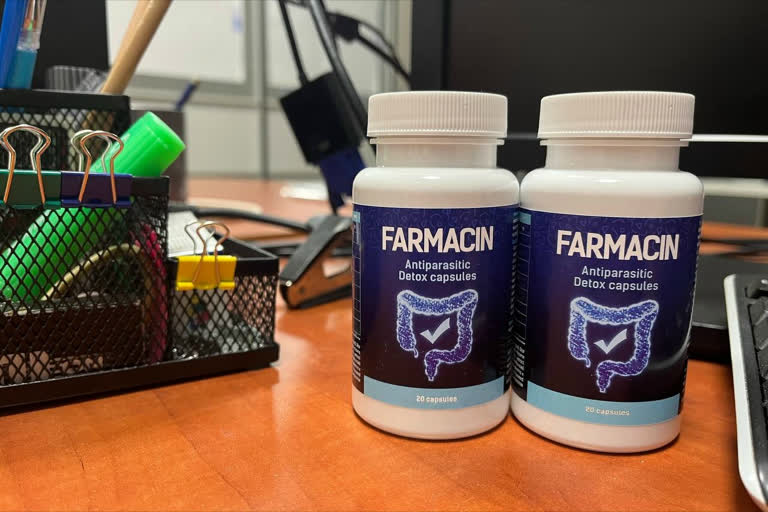 Farmacin doboz, 20 kapszula